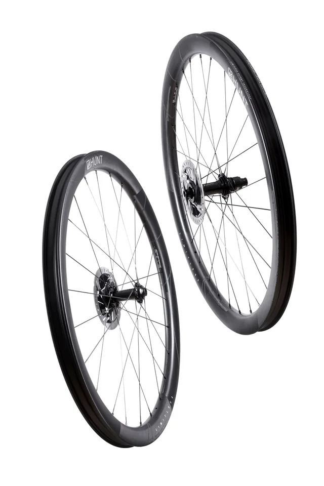 HUNT 40 Limitless Gravel Adventure Wheelset – F40    /    R41    deep | F27    /    R26    wide int | F36    /    R35    wide 