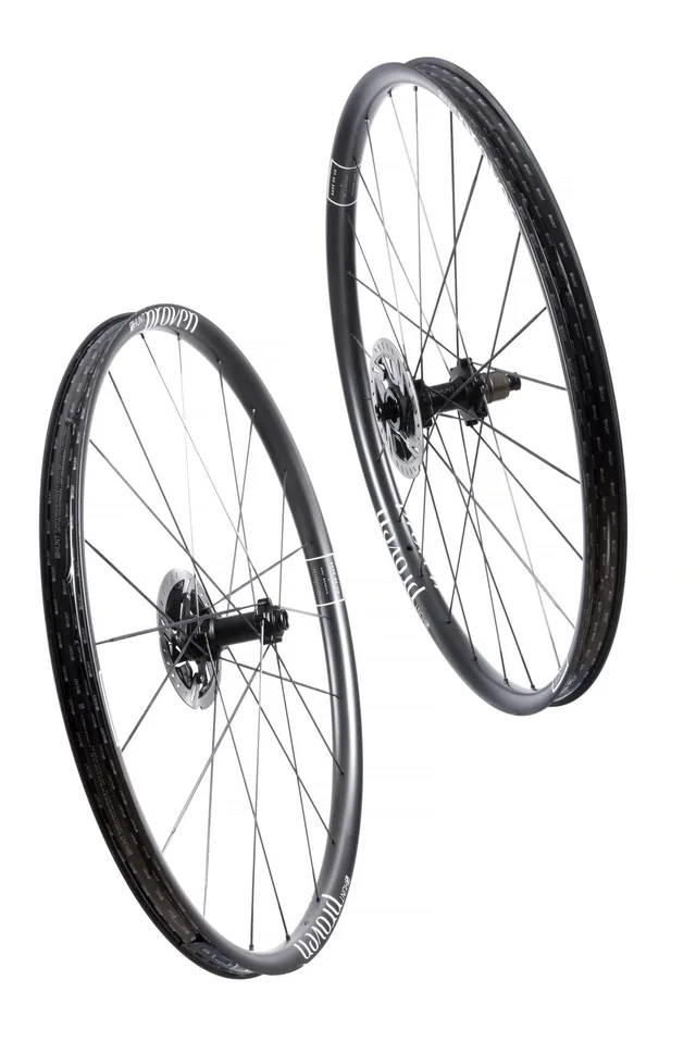 HUNT Proven Race XC UD Carbon Spoke MTB 29 Wheelset – 29" |     30  wide int