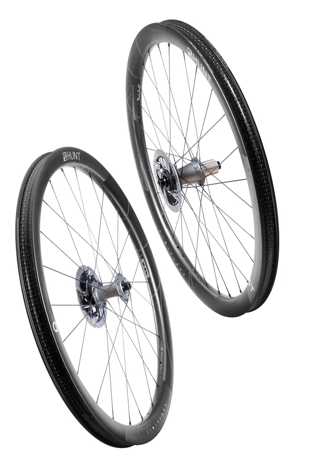 HUNT x QVIST 40 Limitless Gravel Wheelset – F40    /    R41    deep | F27    /    R26    wide int | F36    /    R35    wide 