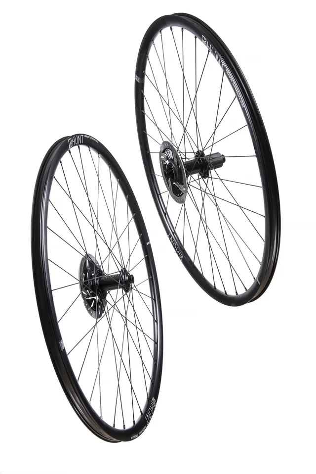 RE:NEW HUNT 4 Season Superdura Disc Wheelset – 24  deep |     20  wide int |     25  wide ext